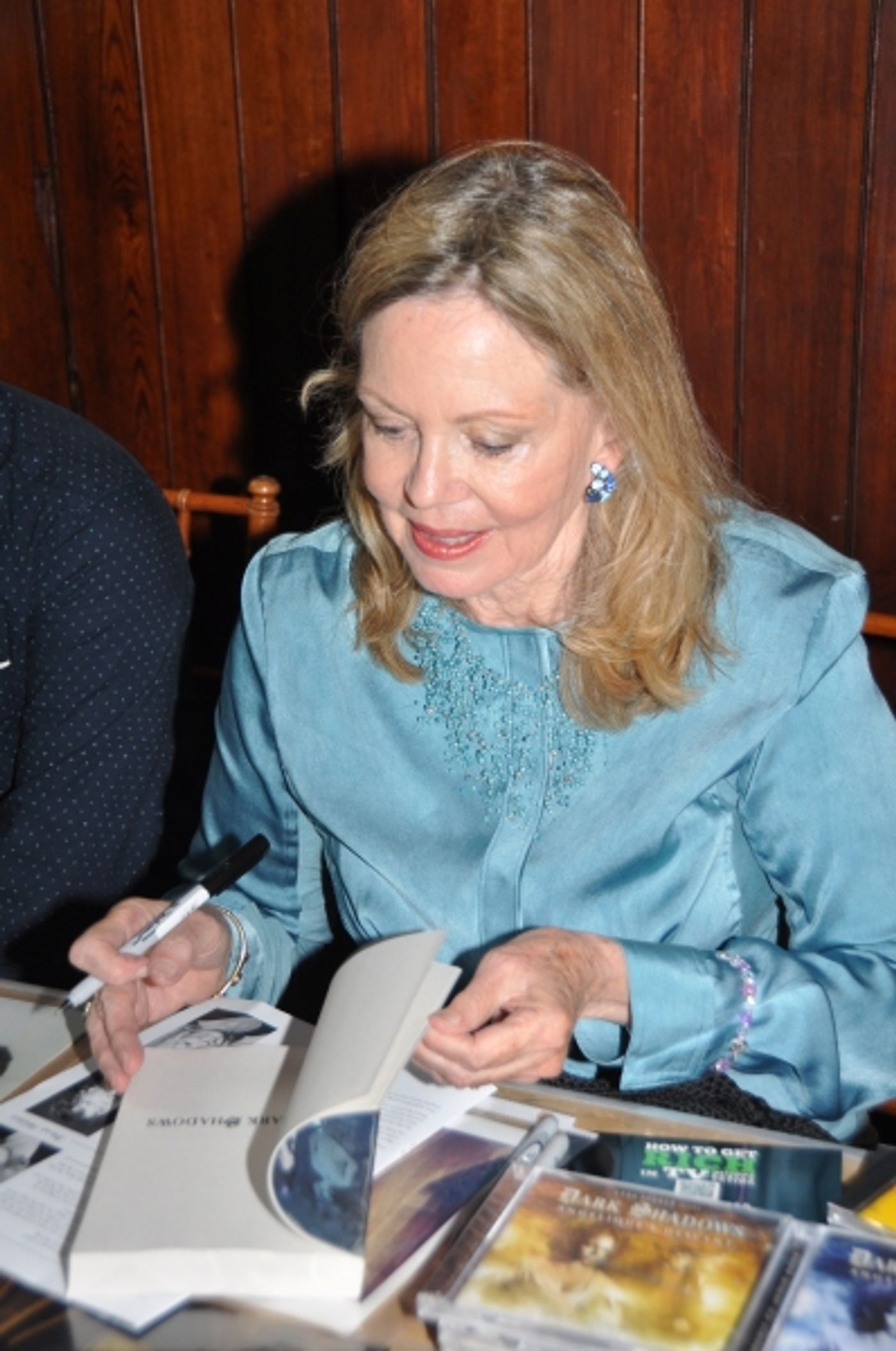 Photo Coverage: Kathryn Leigh Scott, Lara Parker, and More at Dark Shadows Weekend!  Image