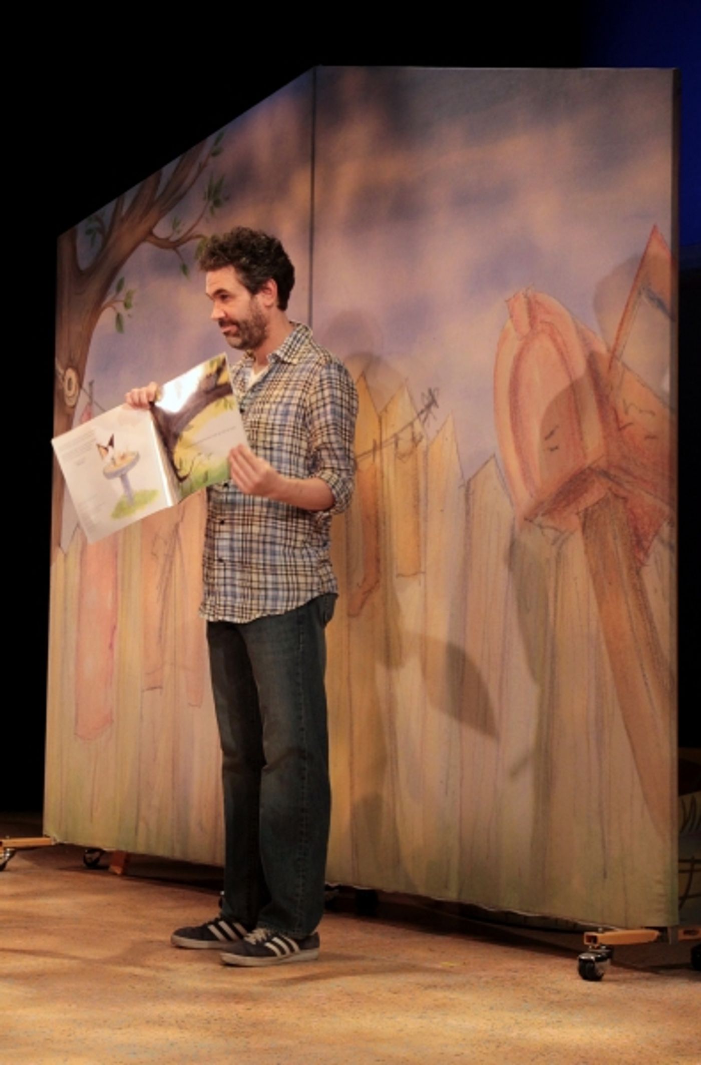 Photo Coverage: PETER AND THE STARCATCHER Cast Visits SKIPPYJON JONES!  Image
