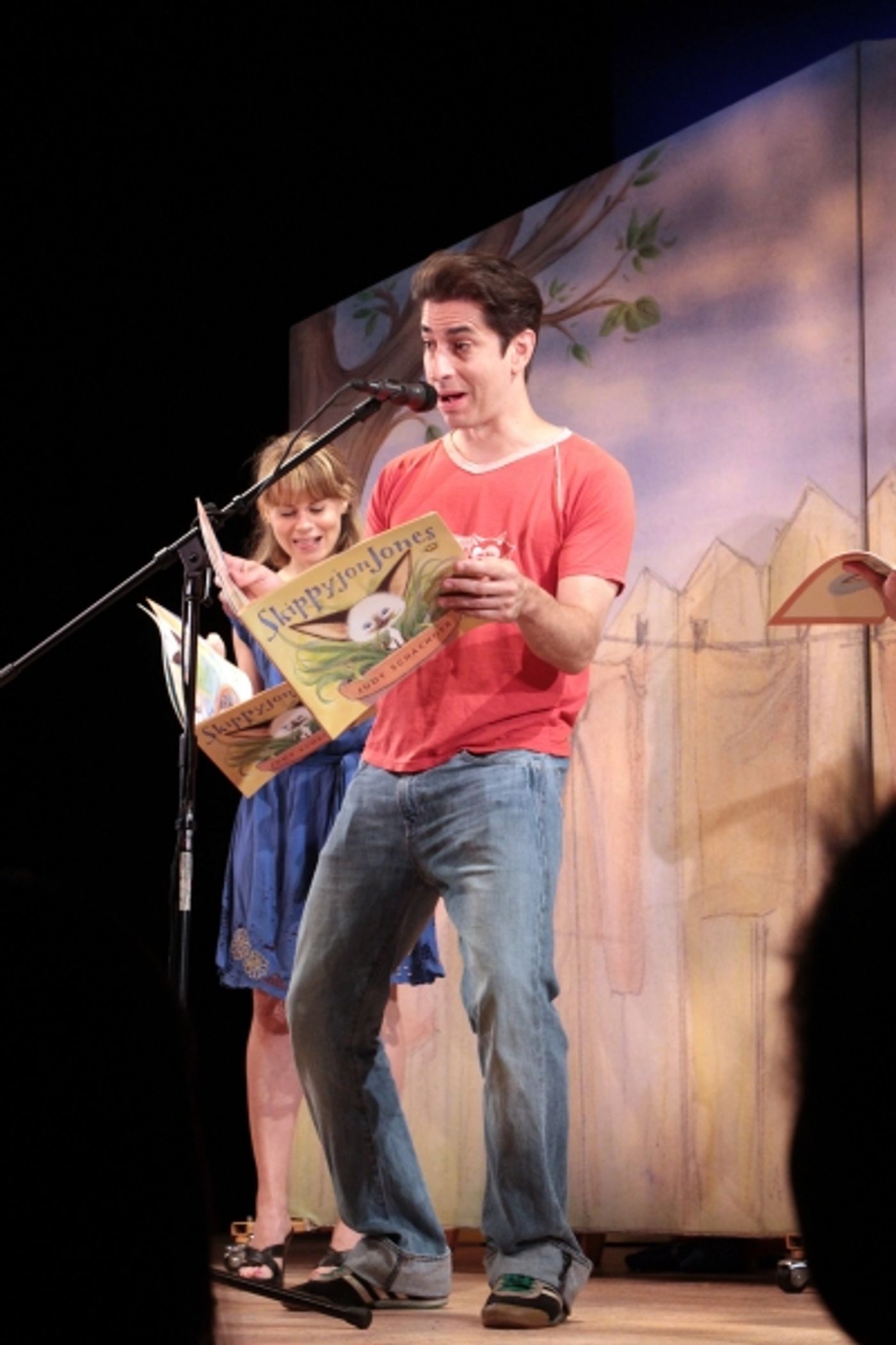 Photo Coverage: PETER AND THE STARCATCHER Cast Visits SKIPPYJON JONES!  Image