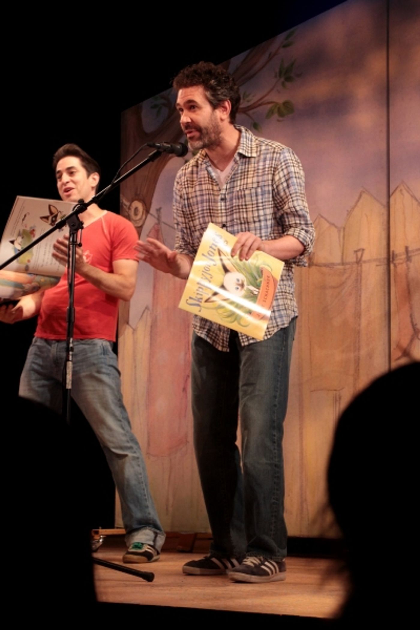 Photo Coverage: PETER AND THE STARCATCHER Cast Visits SKIPPYJON JONES!  Image
