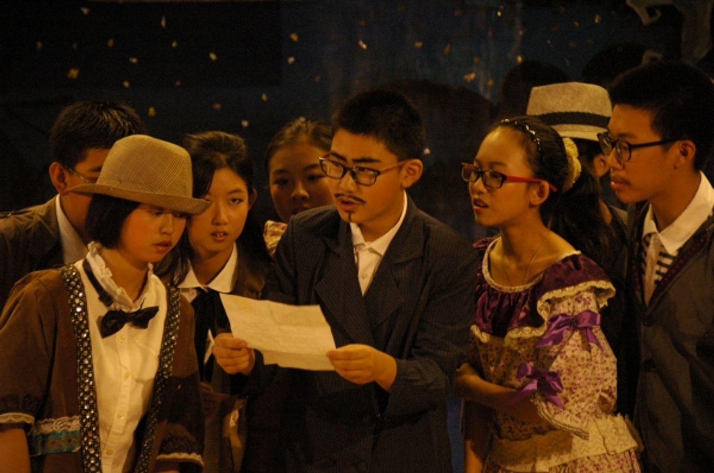 Photo Flash: Beijing Playhouse's SHERLOCK HOLMES AND THE HOUND OF THE BASKERVILLES  Image