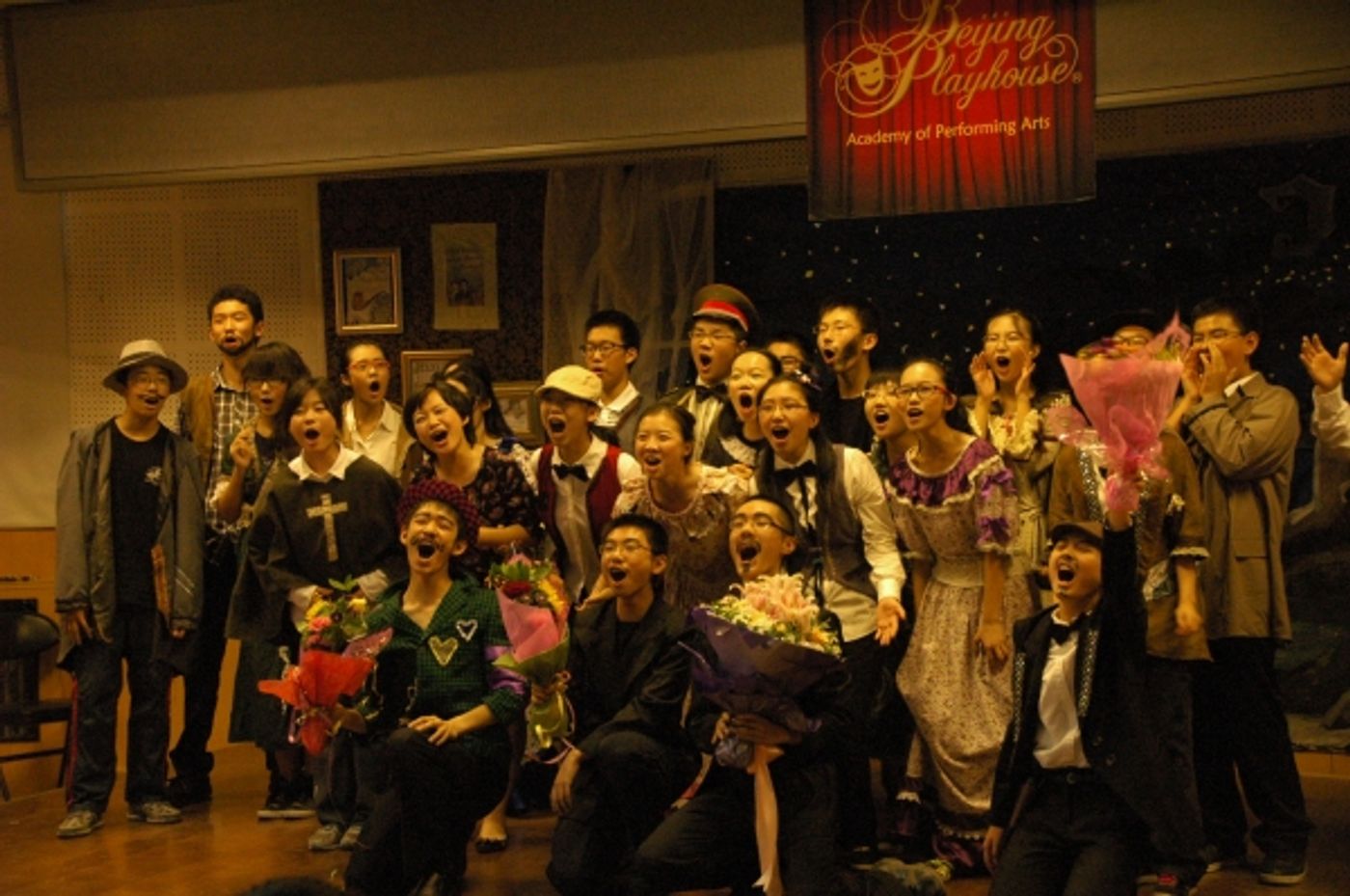 Photo Flash: Beijing Playhouse's SHERLOCK HOLMES AND THE HOUND OF THE BASKERVILLES  Image