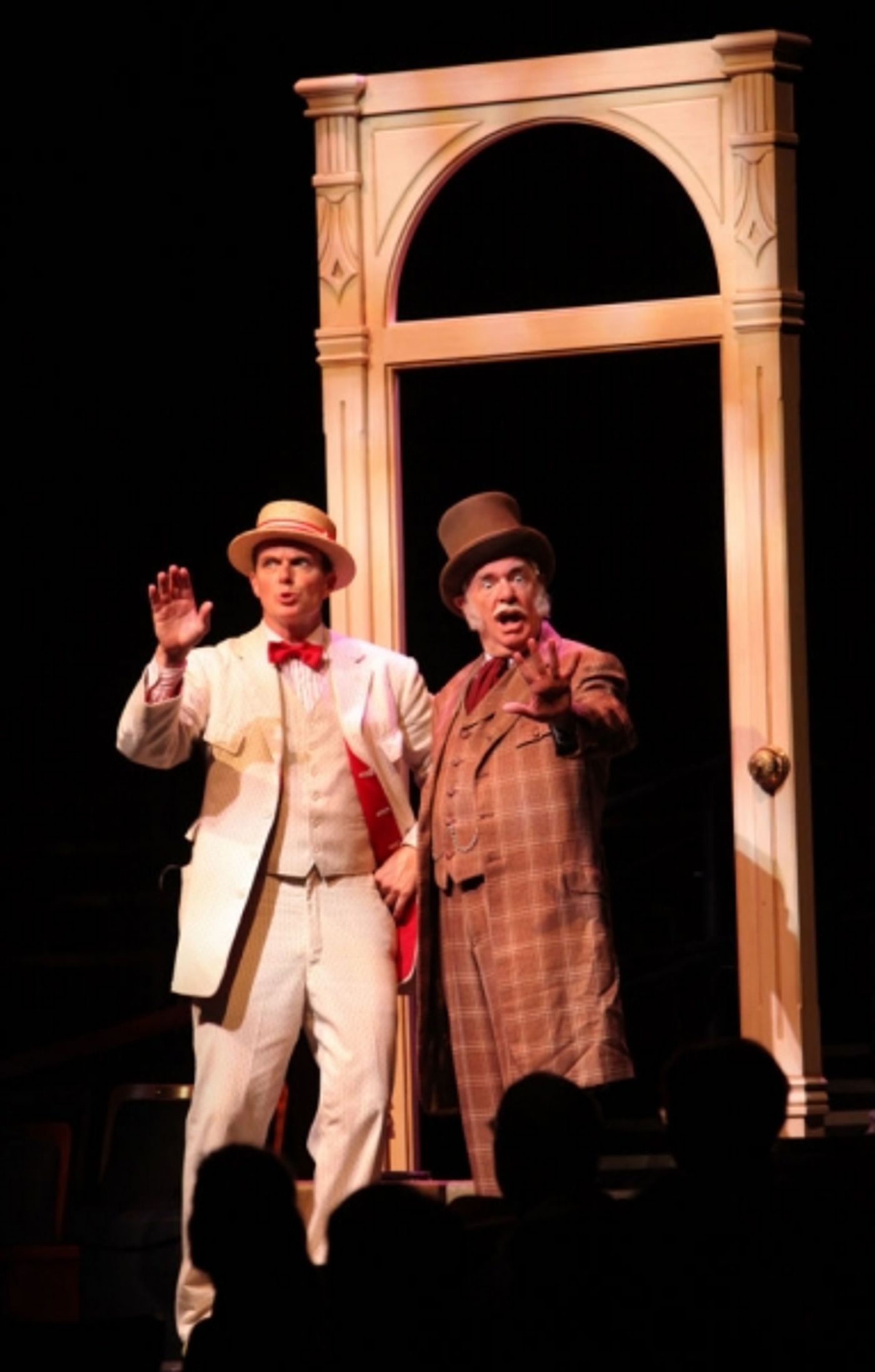 Photo Flash: First Look at Patrick Cassidy, Shirley Jones and More in Music Circus' THE MUSIC MAN  Image