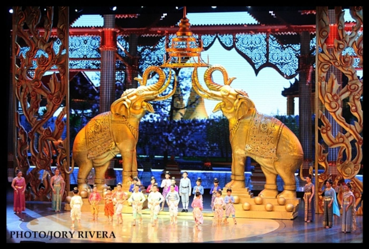 Photo Flash: More Photos from THE KING AND I Press Launch  Image