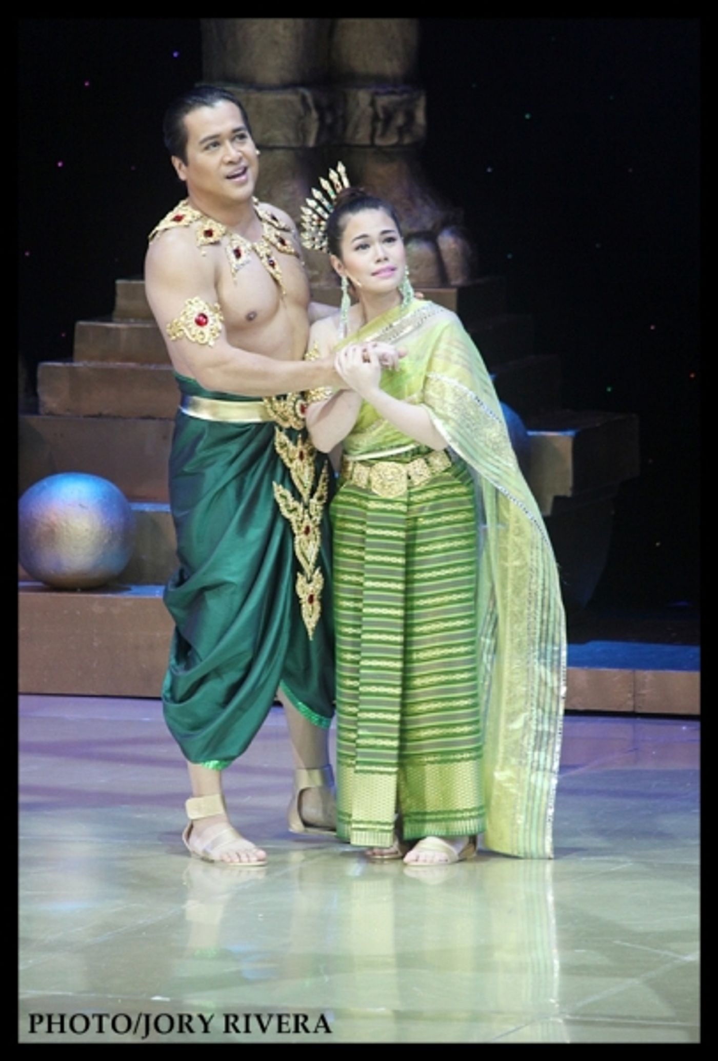 Photo Flash: More Photos from THE KING AND I Press Launch  Image