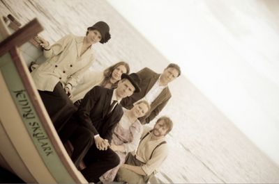 Gregory Thomson, Scott Cadenhead, Elspeth Turner, Lucy Goldie, Angela Milton and Tim  Photo