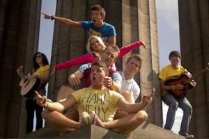 Glenn Adamson (Blue t-shirt), Jamie Barnard (White T-Shirt), Michael Fletcher (Yellow Photo