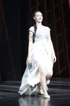 Katrina Lenk @ BroadwayWorld Katrina Lenk Photo