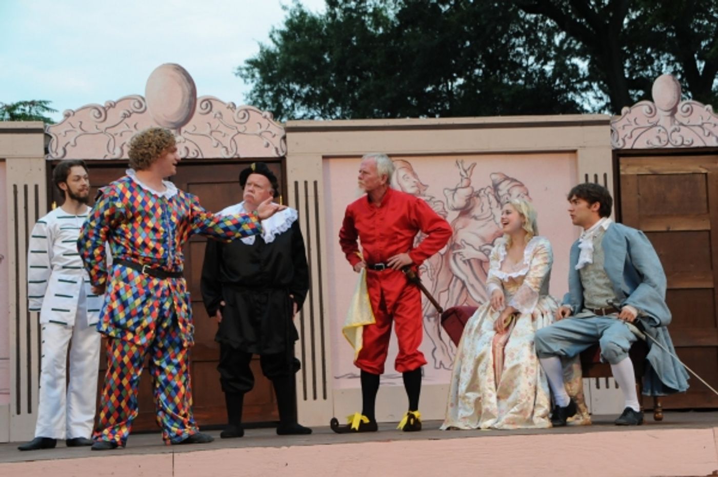 Photo Flash: First Look at Actors' Theatre's THE SERVANT OF TWO MASTERS Image