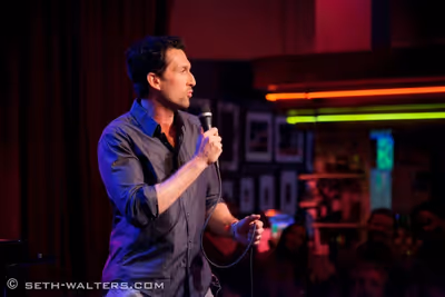 Aaron Lazar Photo