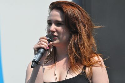 Emma Hunton-Rent Photo