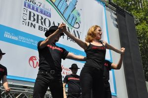 Dylis Croman and the cast of Chicago Photo