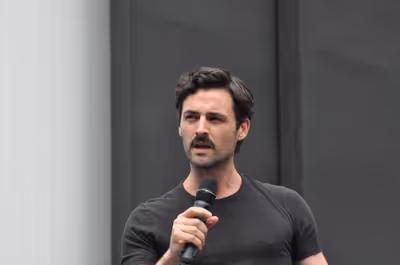 Max Von Essen Photo