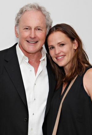 Victor Garber and Jennifer Garner @ BroadwayWorld Victor Garber and Jennifer Garner Photo