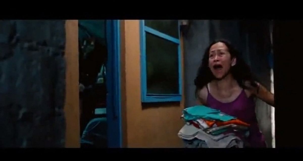 Anne Garcia, who is seen in stage plays of Tanghalang Pilipino and in numerous television commercials and soaps, appears as a thirty-something mother that shoos away Shearing in the middle of a chase scene shot through narrow alleys in San Andres, Manila. at 