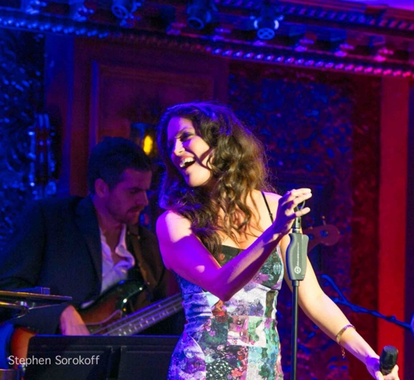 Photo Coverage: Hilary Kole Plays 54 Below!  Image