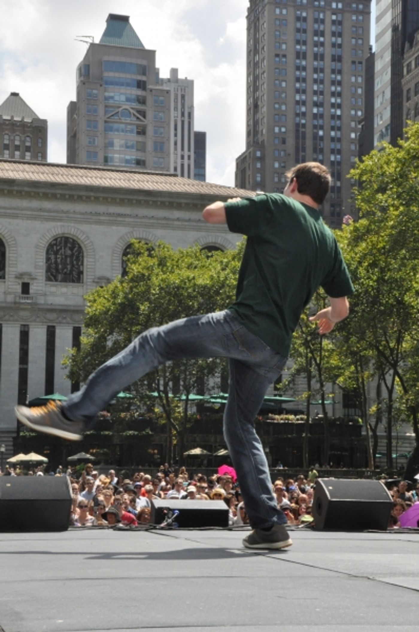 Photo Coverage: NICE WORK, BRING IT ON, and More Perform at Broadway in Bryant Park!  Image