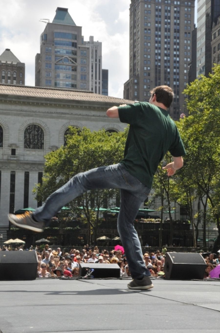 Photo Coverage: NICE WORK, BRING IT ON, and More Perform at Broadway in Bryant Park! Image
