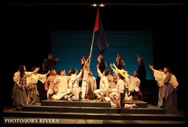 Photo Flash: On Stage with Tanghalang Pilipino's WALANG SUGAT — photo 1 of 21