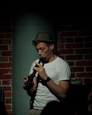  Barrett Foa Photo