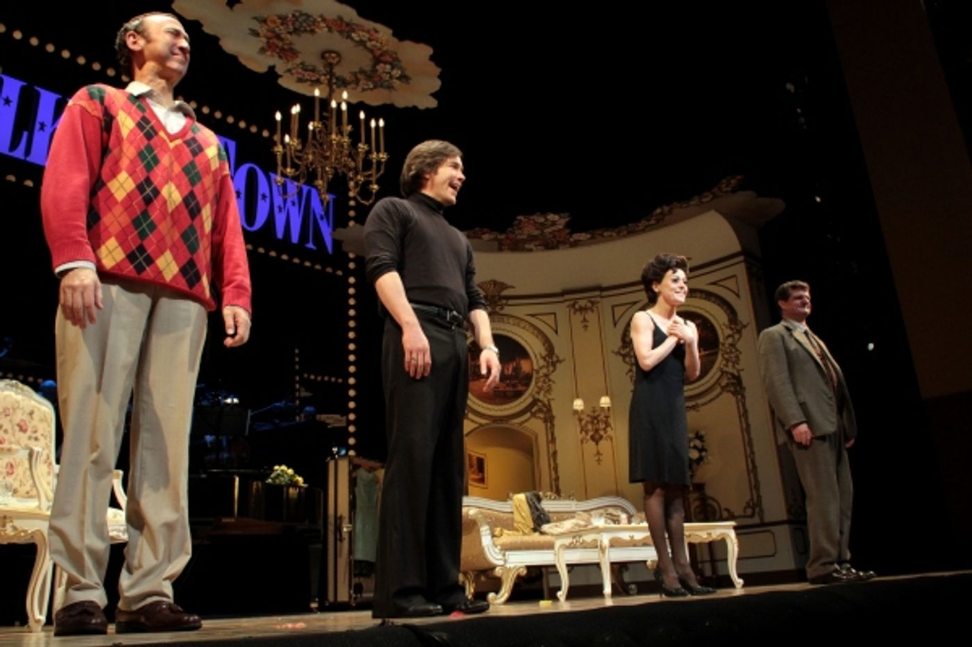 Photo Coverage: Final Curtain Call for END OF THE RAINBOW on Broadway Image