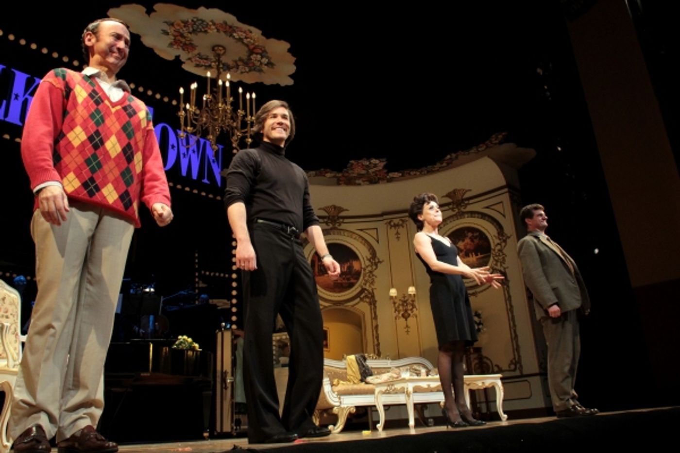 Photo Coverage: Final Curtain Call for END OF THE RAINBOW on Broadway Image