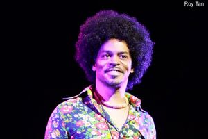 Chris Tummings as Ike Turner Photo