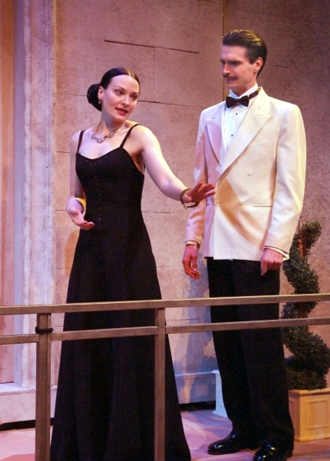 Photo Flash: First Look at Rubicon Theatre's PRIVATE LIVES, Opening 9/8  Image