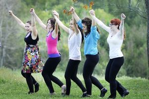  Itor Michelle Thibodeau, AJ Maclean, Lia Luz, Sarah Forestieri and Cassandra Hodgins Photo
