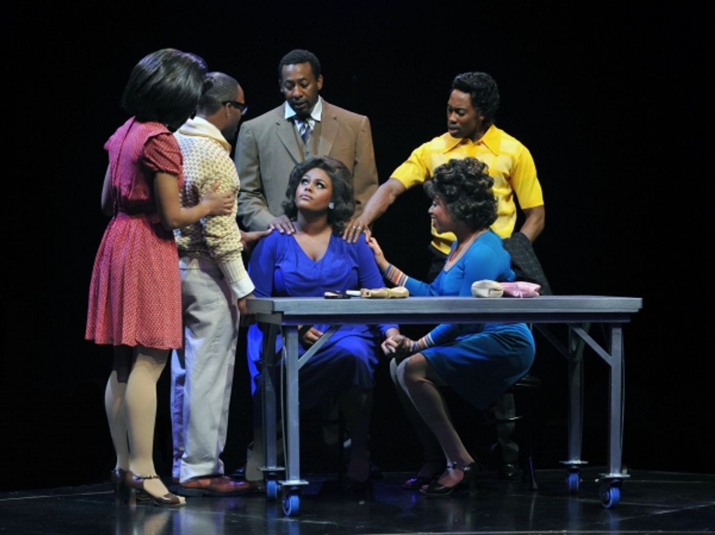 Photo Flash: Raena White and More in The Marriott Theatre's DREAMGIRLS Photo Flash: Raena White and More in The Marriott Theatre's DREAMGIRLS Image