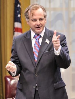 Photo Flash: First Look at Alley Theatre's NOVEMBER  Image