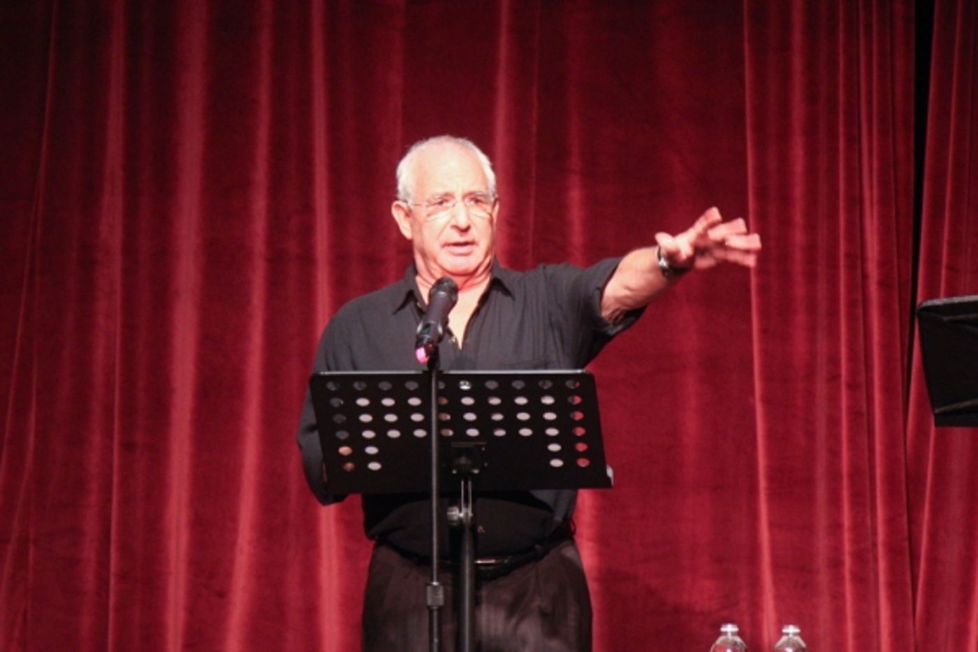 Photo Flash: First Look at Michael Tucker and Jill Eikenberry in Cape May's MIKE'S SHORTS  Image