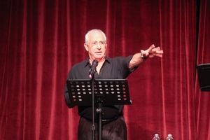 Michael Tucker @ BroadwayWorld Michael Tucker Photo