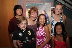 Sara Pedri with the Cast @ BroadwayWorld Sara Pedri with the Cast Photo