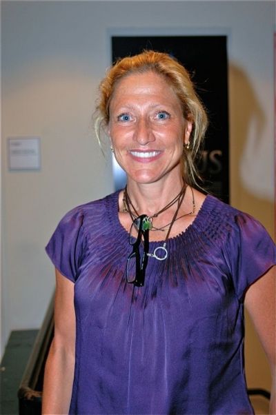 Edie Falco Photo