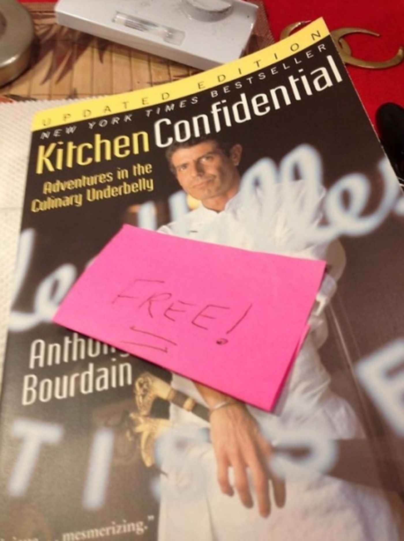 Photo Flash: Saturday Intermission Pics, Sept 1 - 'Barack Obama' Visits EVITA, 600 Shows for MORMON and More!  Image