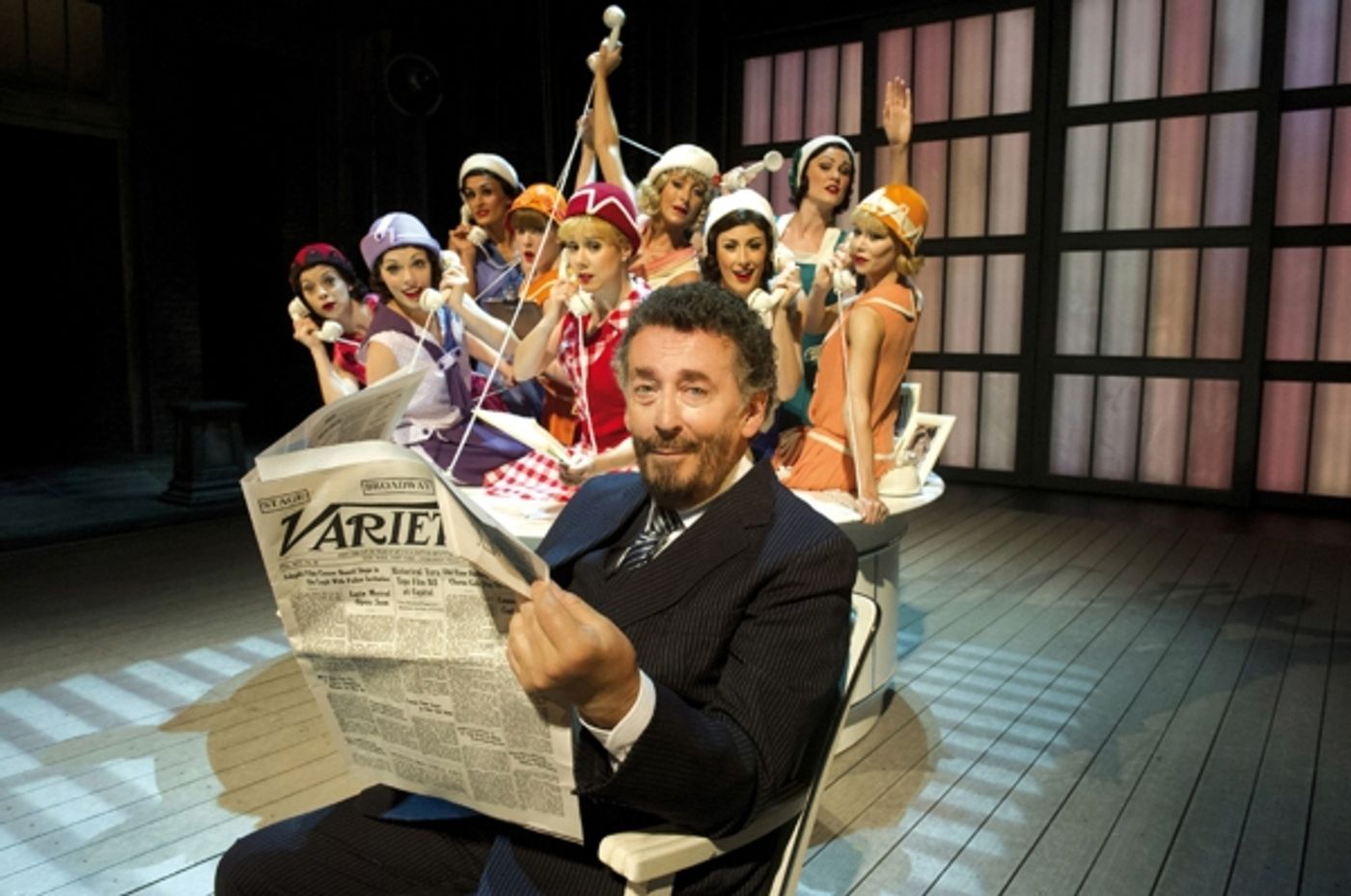Photo Flash: Sneak Peek at Robert Powell in West End's SINGIN' IN THE RAIN  Image