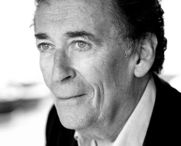 Robert Powell Photo