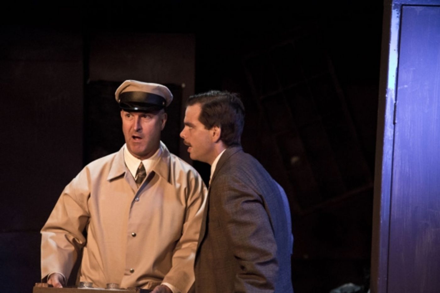 Photo Flash: Complete Production Shots of MET's 39 STEPS  Image