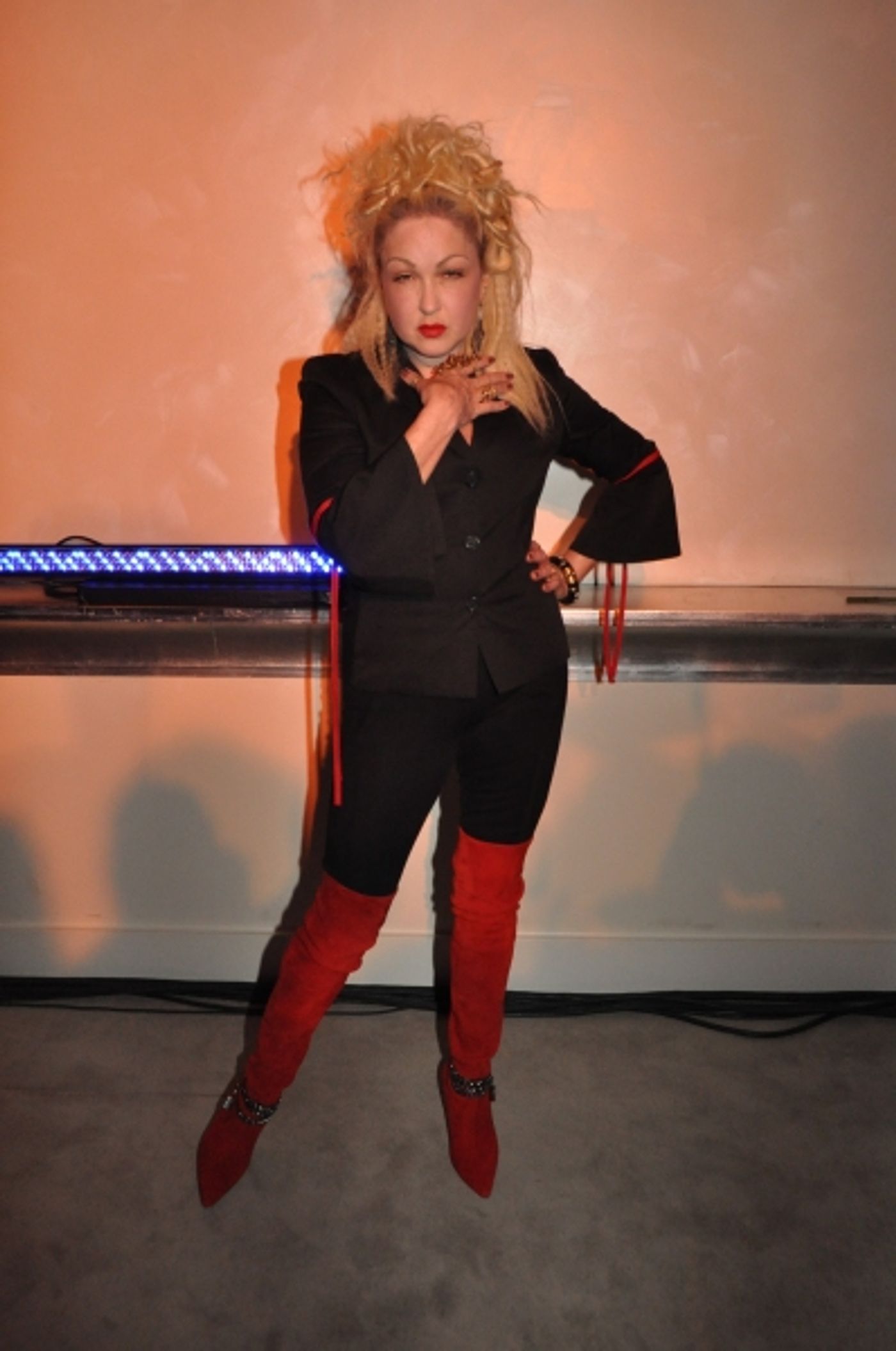 Photo Coverage: KINKY BOOTS' Cyndi Lauper & Billy Porter Sing at Manolo Blahnik!  Image