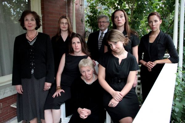L Ã¢â‚¬â€œ R: (back row) Kerry Beebe, Lisa Kraai, Wade Livingston, Abby App Photo