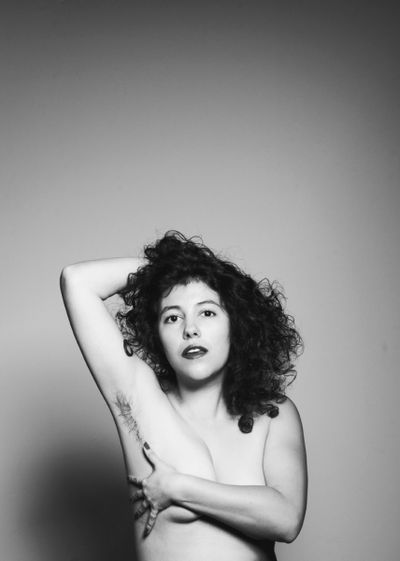 Siobhan O'Loughlin in Natural Novice Photo