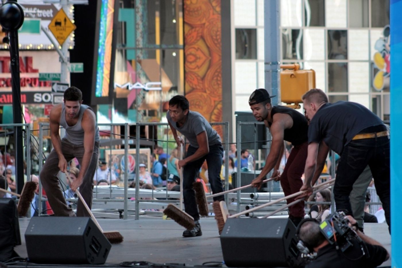 Photo Coverage: Inside BROADWAY ON BROADWAY- The Performances!  Image