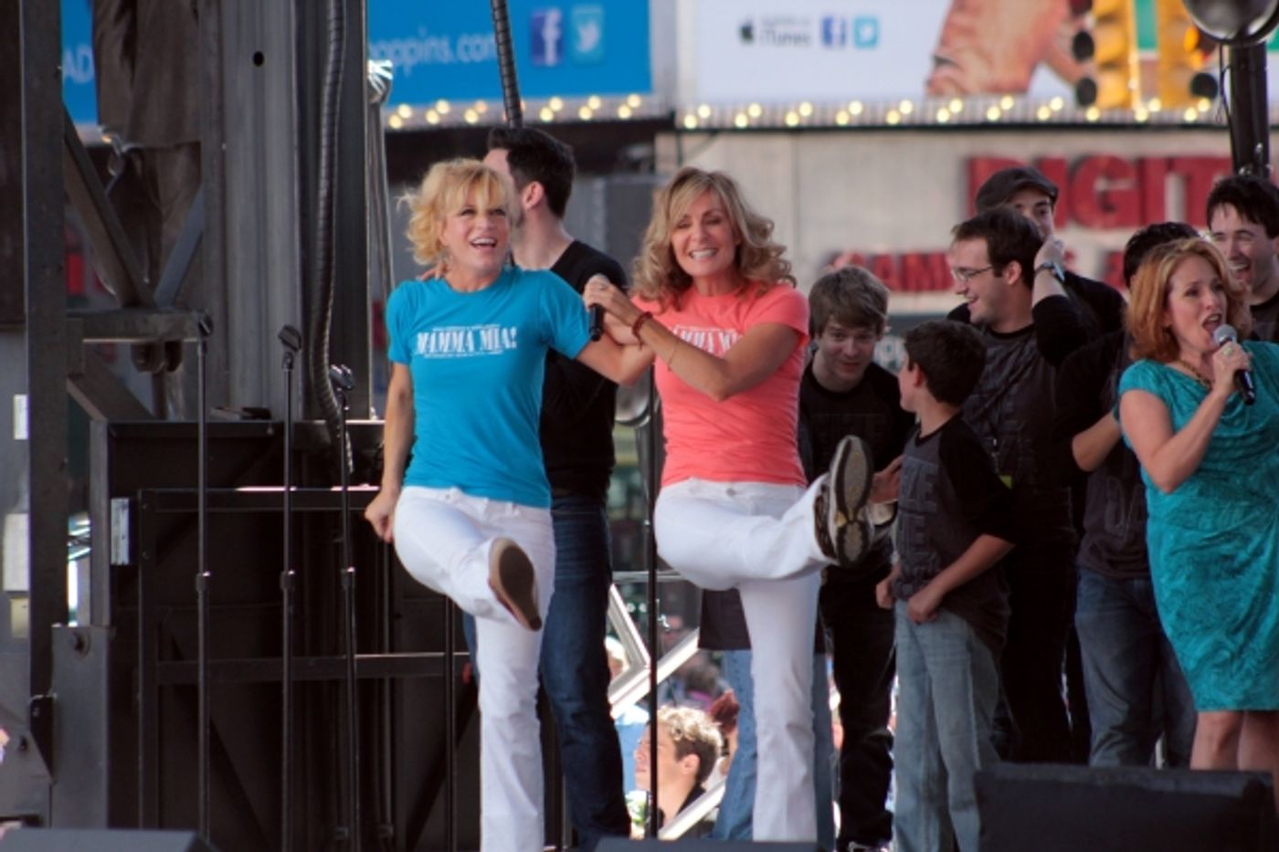 Photo Coverage: Inside BROADWAY ON BROADWAY- The Performances!  Image