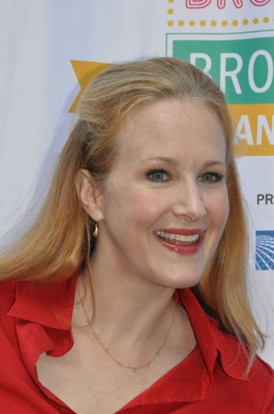 Katie Finneran Photo
