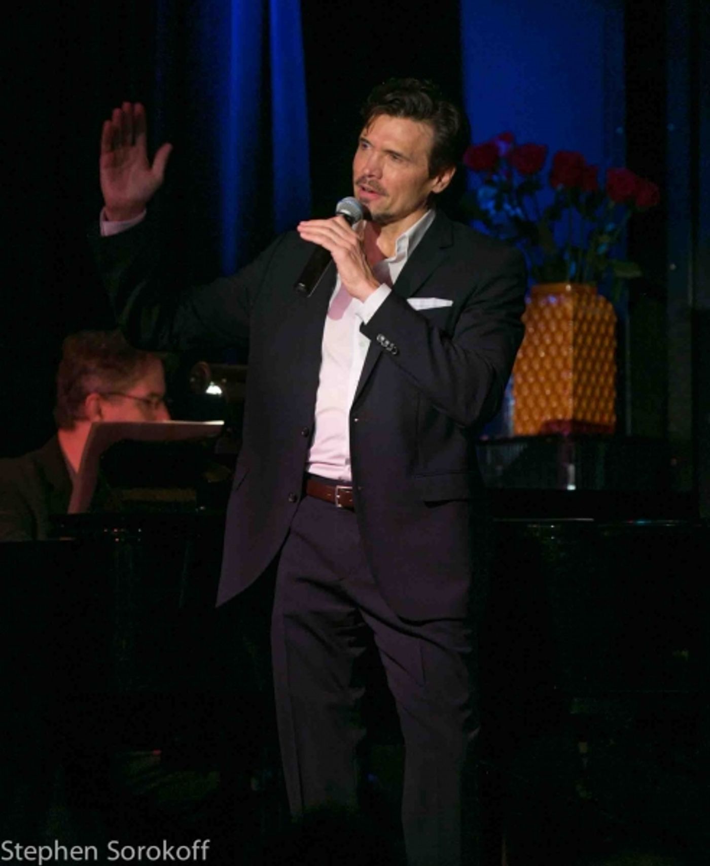 Photo Coverage: Brent Barrett Brings 'Night Songs' to Helsinki Hudson  Image