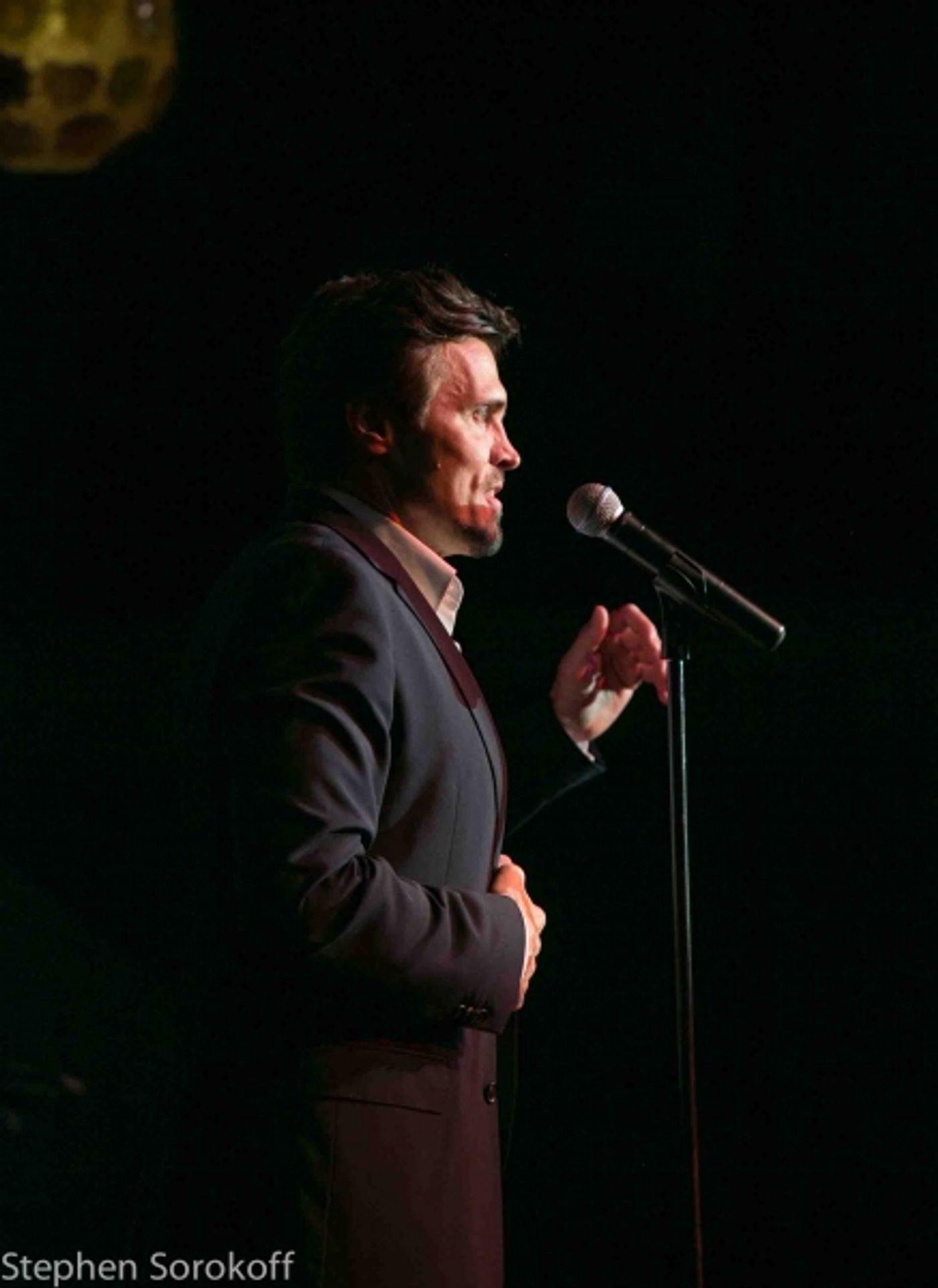 Photo Coverage: Brent Barrett Brings 'Night Songs' to Helsinki Hudson  Image