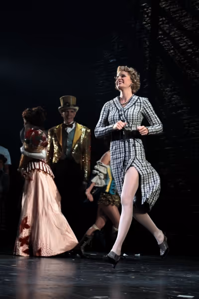 Jenn Colella Photo
