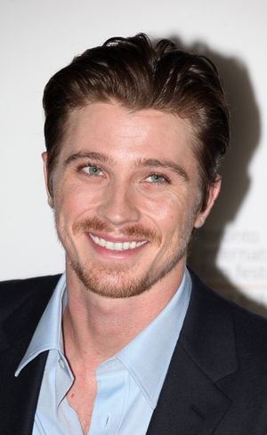Garrett Hedlund @ BroadwayWorld Garrett Hedlund Photo