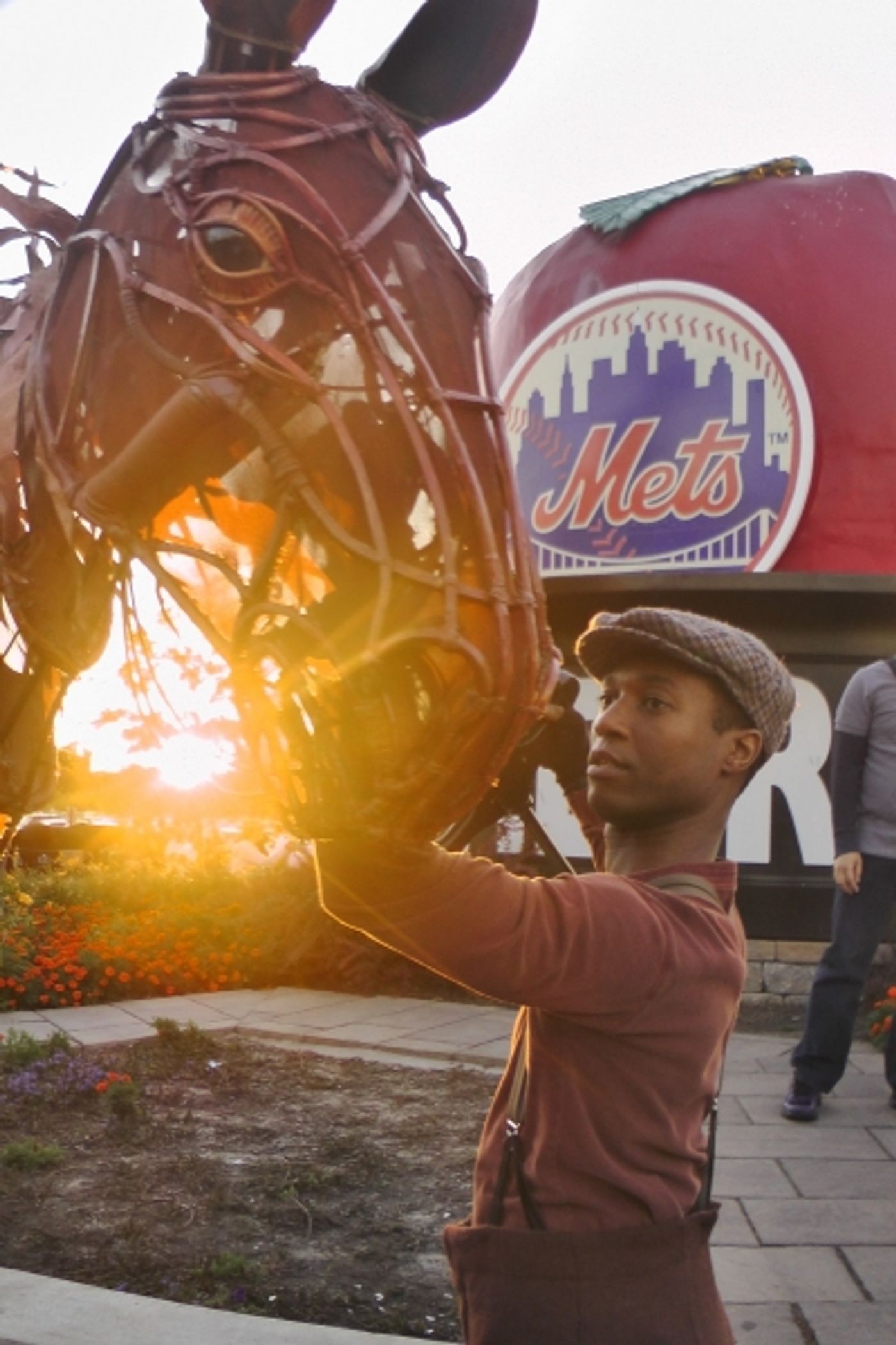Photo Flash: WAR HORSE Cast Makes Appearance at Citi Field!  Image